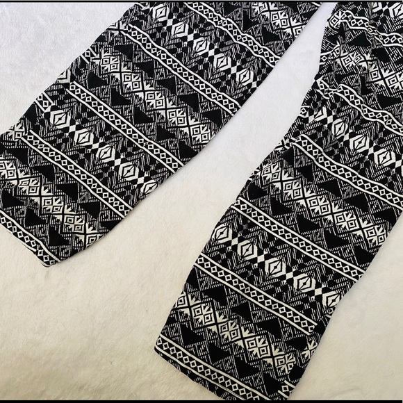 Body Central Aztec Strapless Romper - Picture 3 of 7